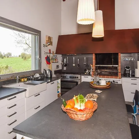 Сasa de vacaciones Beautiful In With Kitchen